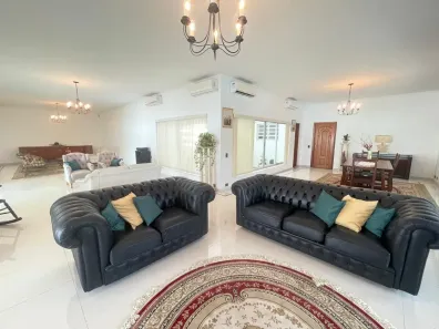 Casa com 3 Quartos à venda, 500m² no Jardim Virgínia, Guarujá