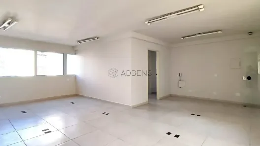 Sala Comercial para alugar, 80m² no Liberdade, São Paulo