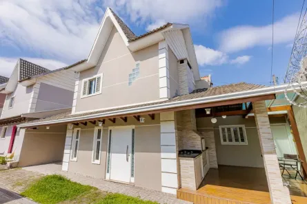 Sobrado com 2 Quartos para alugar, 70m² no Santa Felicidade, Curitiba