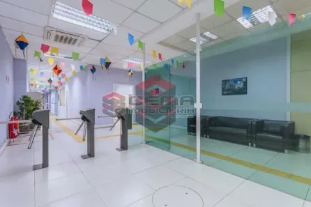 Prédio Comercial com 8 Quartos à venda, 1200m² no Centro, Rio de Janeiro