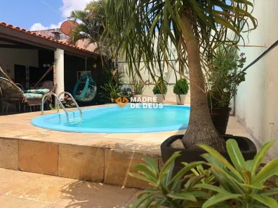 Casa com 5 Quartos à venda, 396m² no Amadeu Furtado, Fortaleza