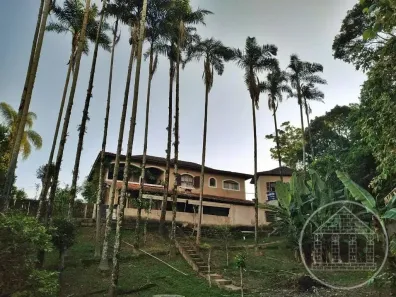 Fazenda/Sítio com 4 Quartos à venda, 340m² no Centro, Embu-Guaçu