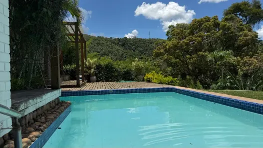 Casa com 4 Quartos à venda, 215m² no Nogueira, Petrópolis