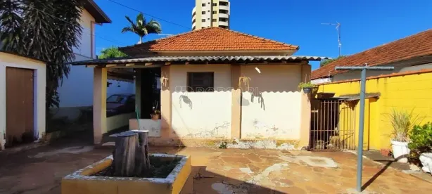Casa com 4 Quartos à venda, 168m² no Centro, Araraquara