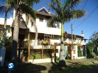 Casa com 3 Quartos à venda, 400m² no Teresópolis, Porto Alegre