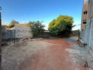 Lote/Terreno à venda, 300m² no Vila Alvorada, Uberaba