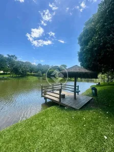 Casa de Condomínio com 3 Quartos à venda, 289m² no Jardins Madri, Goiânia