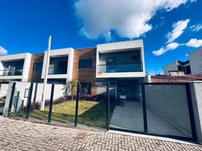 Sobrado com 3 Quartos à venda, 115m² no Centro, Campo Largo