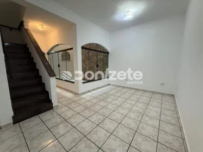 Sobrado com 3 Quartos à venda, 200m² no Parque Marajoara, Santo André
