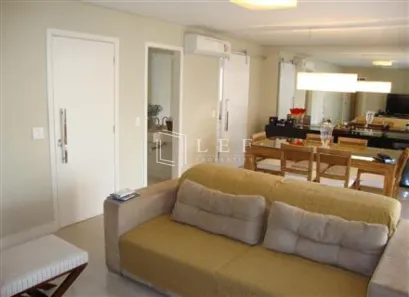 Apartamento com 3 Quartos à venda, 241m² no Chácara Inglesa, São Paulo