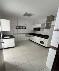 Apartamento com 3 Quartos à venda, 110m² no Quilombo, Cuiabá