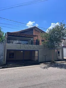 Sobrado com 3 Quartos à venda, 225m² no Centro, Vinhedo