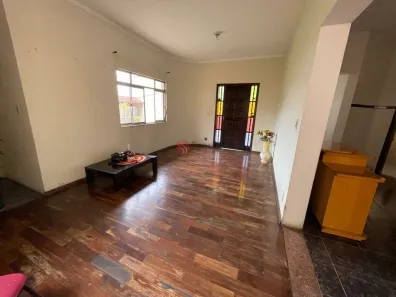 Casa com 5 Quartos para alugar, 218m² no Vila Carrão, São Paulo