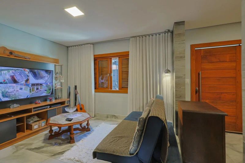 Casa com 4 quartos — Santa Lúcia, Belo Horizonte
