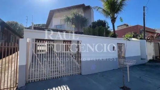 Sobrado com 3 Quartos para alugar, 295m² no Maringá, Londrina
