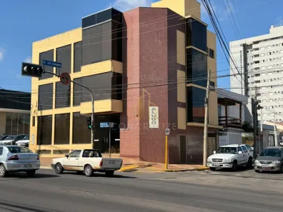 Prédio Comercial para alugar, 680m² no Vila Cardia, Bauru