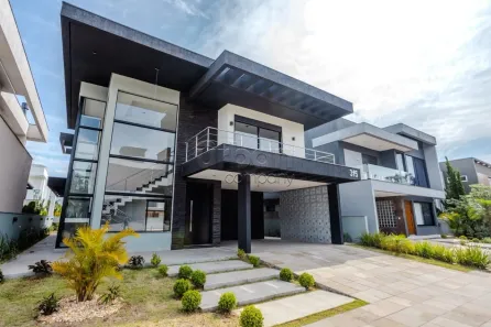 Casa de Condomínio com 4 Quartos à venda, 251m² no Distrito Industrial, Cachoeirinha