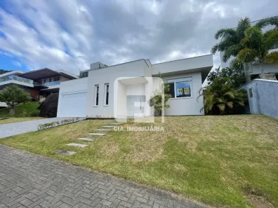 Casa de Condomínio com 2 Quartos à venda, 185m² no Cacupé, Florianópolis
