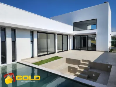 Casa de Condomínio com 3 Quartos à venda, 221m² no Laranjeiras, Uberlândia