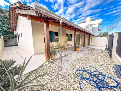Casa com 3 Quartos à venda, 101m² no Itacolomi, Balneário Piçarras