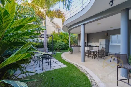 Casa de Condomínio com 4 Quartos à venda, 210m² no Swiss Park, Campinas