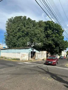 Lote/Terreno à venda, 250m² no Martins, Uberlândia