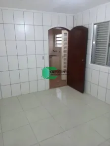 Casa com 2 Quartos para alugar, 81m² no Vila Gilda, Santo André