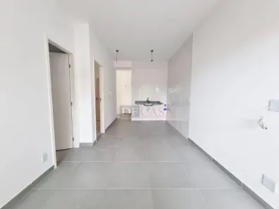 Apartamento com 2 Quartos à venda, 40m² no Vila Carmosina, São Paulo
