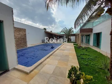 Casa com 4 Quartos à venda, 485m² no Jardim Karaíba, Uberlândia