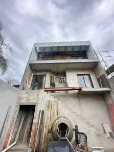 Sobrado com 3 Quartos à venda, 134m² no Vila São Cristóvão, Piraquara