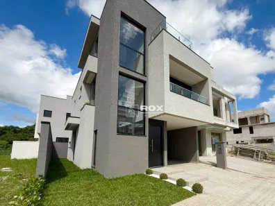 Casa de Condomínio com 3 Quartos à venda, 180m² no Santa Cândida, Curitiba