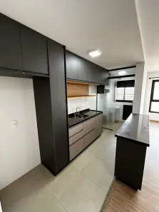 Apartamento com 2 Quartos para alugar, 66m² no Zona 08, Maringá