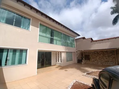 Casa com 5 Quartos à venda, 398m² no Setor Tradicional, Brasília