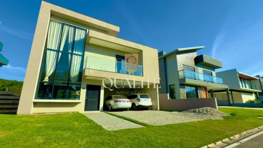 Casa de Condomínio com 3 Quartos à venda, 233m² no São João do Rio Vermelho, Florianópolis