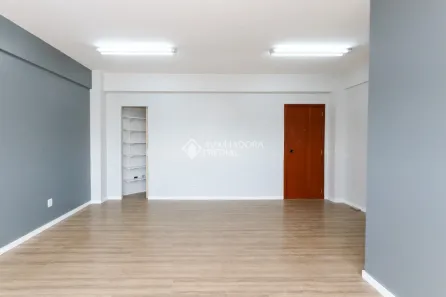 Sala Comercial para alugar, 43m² no Centro, Canoas