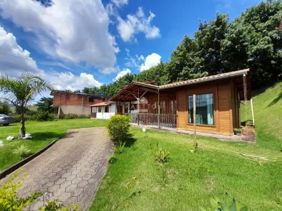 Fazenda/Sítio com 3 Quartos à venda, 180m² no , Simão Pereira