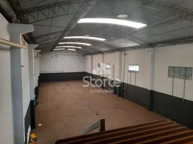 Galpão/Depósito/Armazém para alugar, 417m² no Custódio Pereira, Uberlândia