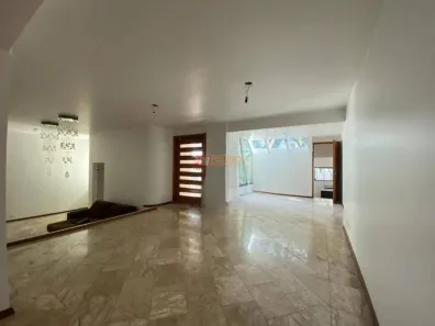 Sobrado com 4 Quartos à venda, 289m² no Jardim, Santo André