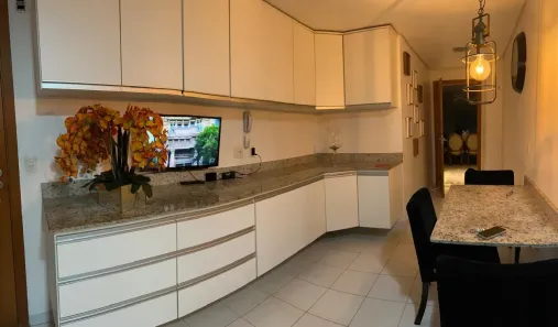 Apartamento com 3 Quartos para alugar, 140m² no Adrianópolis, Manaus