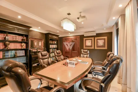 Casa com 5 Quartos à venda, 572m² no Água Verde, Curitiba
