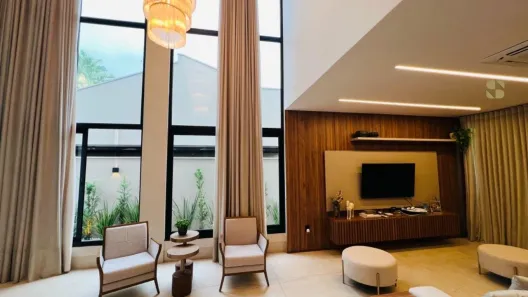 Casa de Condomínio com 4 Quartos à venda, 347m² no Jardim Itália, Cuiabá