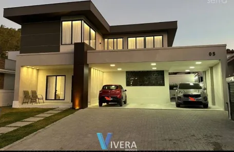 Casa com 4 Quartos à venda, 267m² no Albuquerque, Teresópolis