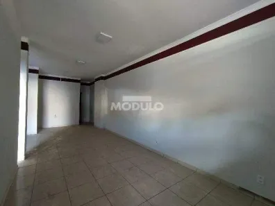 Ponto Comercial para alugar, 70m² no Tibery, Uberlândia
