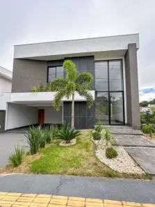Casa de Condomínio com 3 Quartos à venda, 240m² no Jardins Bolonha, Senador Canedo