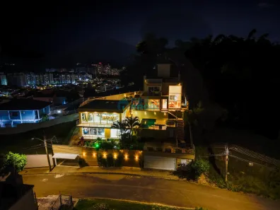 Casa com 4 Quartos à venda, 1092m² no Pedra Branca, Palhoça