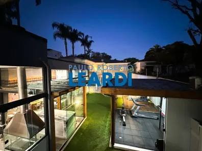 Casa com 5 Quartos à venda, 500m² no Campo Belo, São Paulo