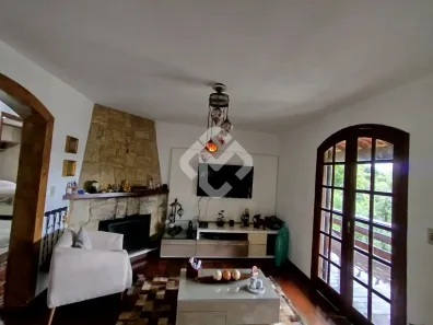 Casa de Condomínio com 2 Quartos à venda, 117m² no Tijuca, Teresópolis