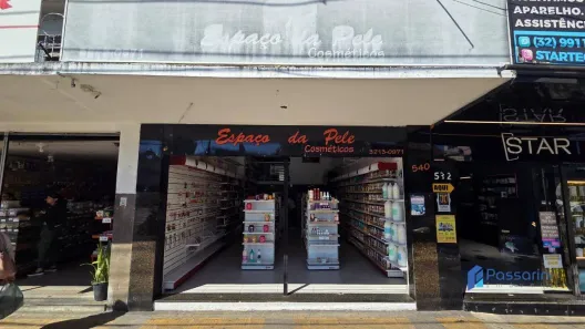 Ponto Comercial para alugar, 80m² no Manoel Honório, Juiz de Fora