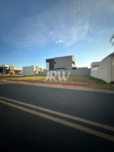 Lote/Terreno à venda, 360m² no Jardim Residencial Dona Lucilla, Indaiatuba