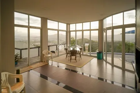 Casa de Condomínio com 5 Quartos à venda, 1132m² no Roçado, São José